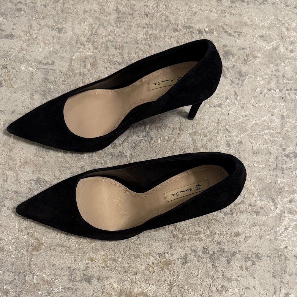 Massimo Dutti Black Suede Pointed-Toe Pumps - Women's - Picture 4 of 12